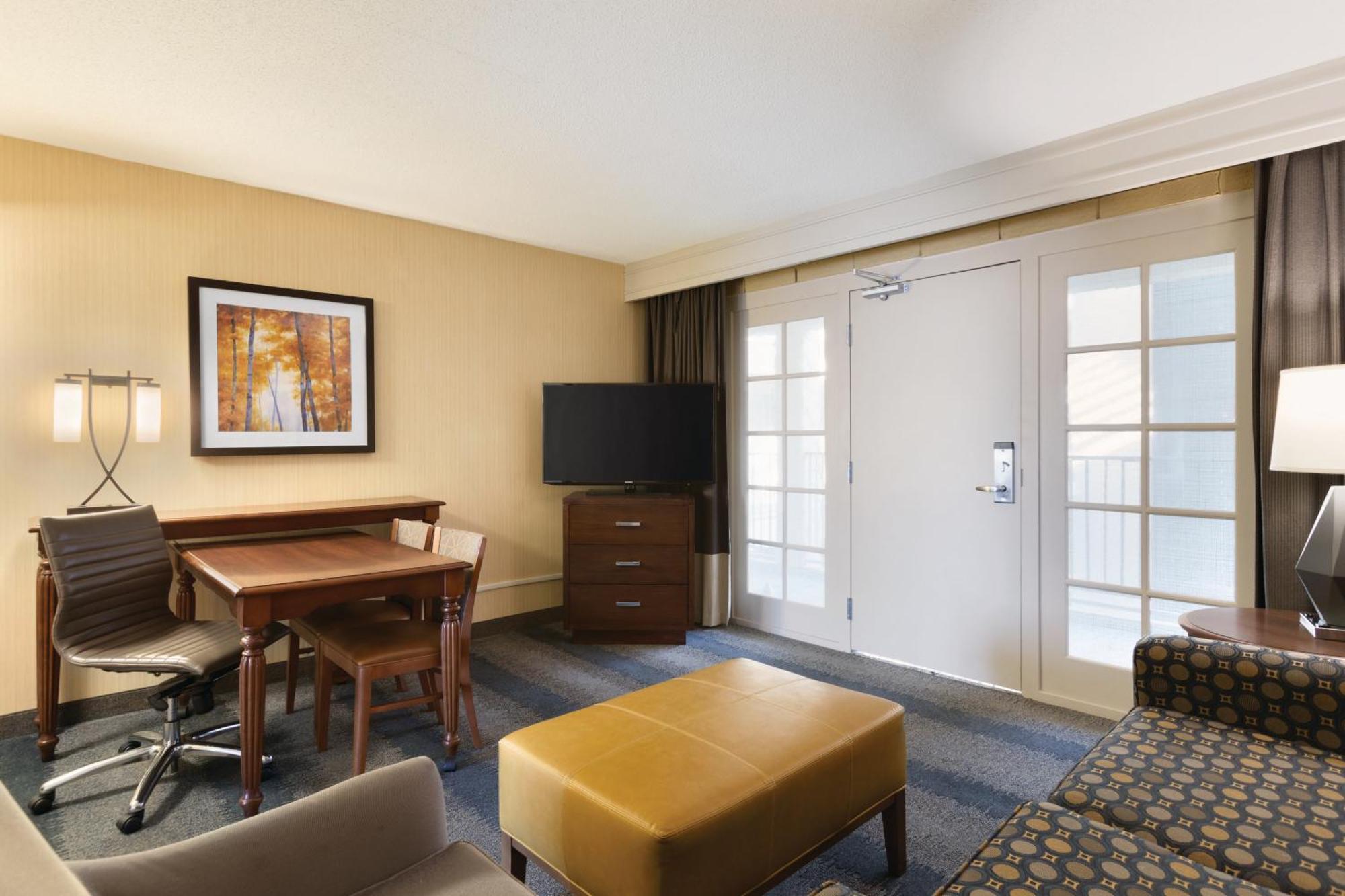 Embassy Suites By Hilton Bloomington/Minneapolis Екстериор снимка