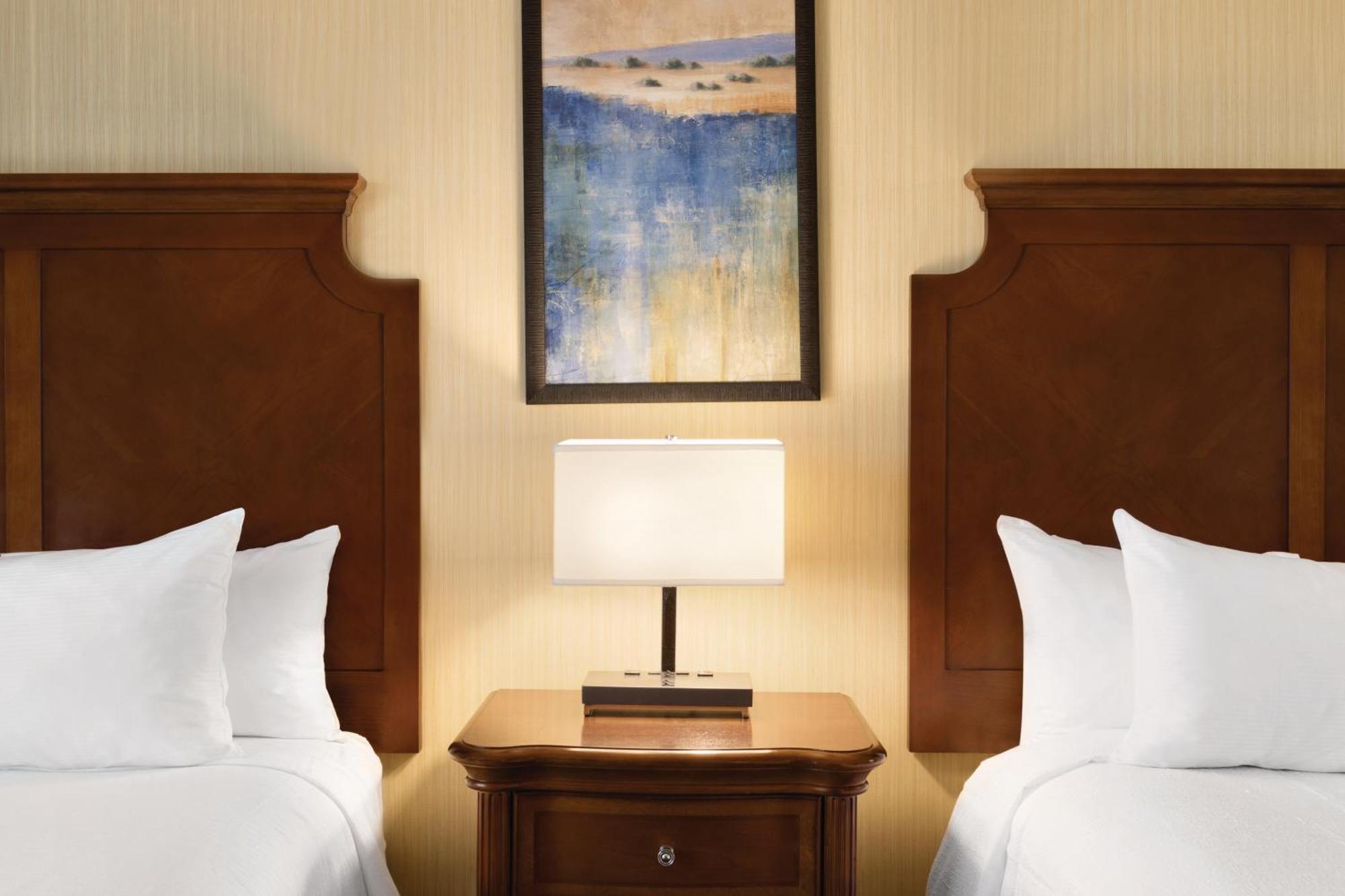 Embassy Suites By Hilton Bloomington/Minneapolis Екстериор снимка