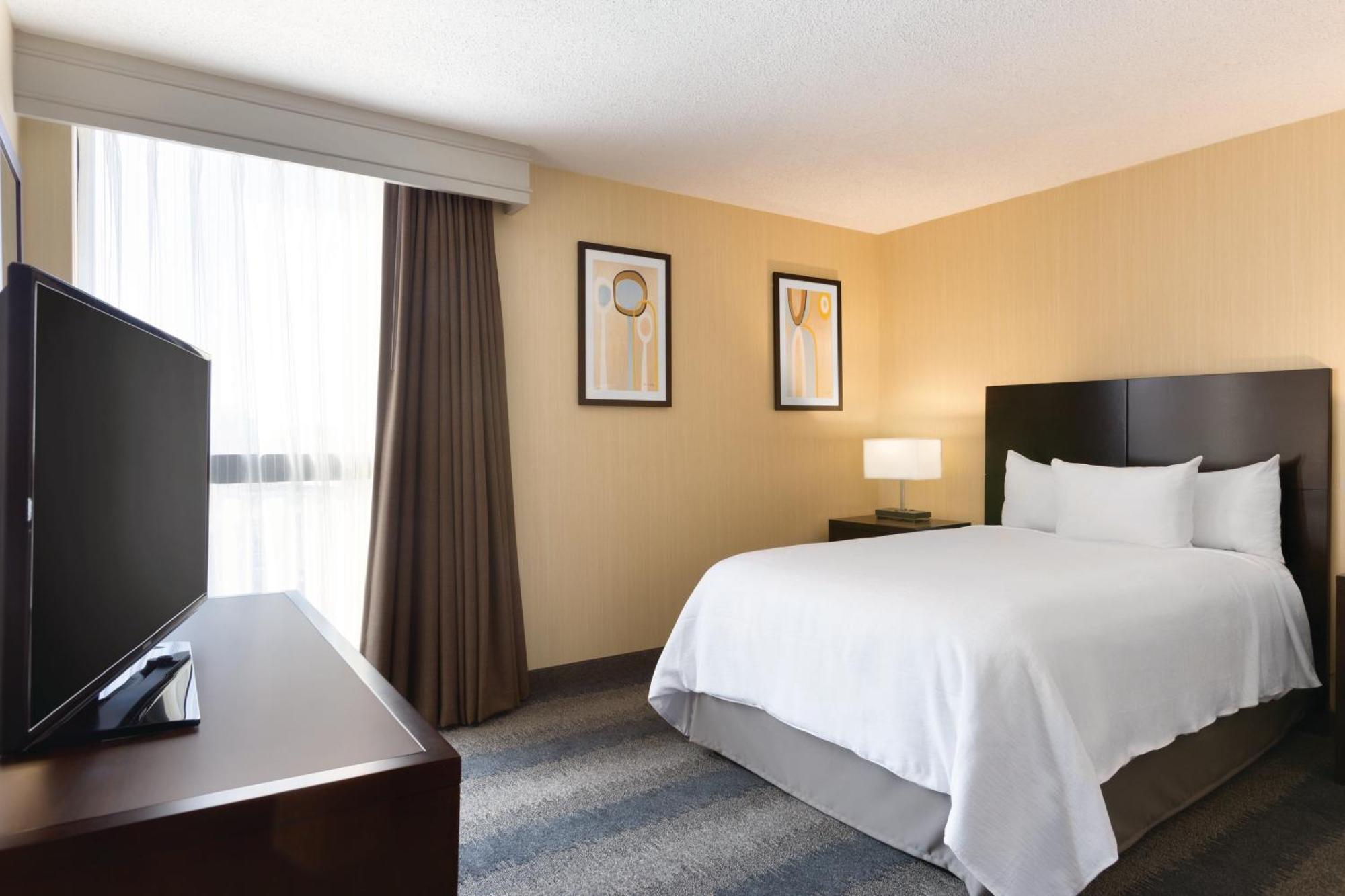 Embassy Suites By Hilton Bloomington/Minneapolis Екстериор снимка