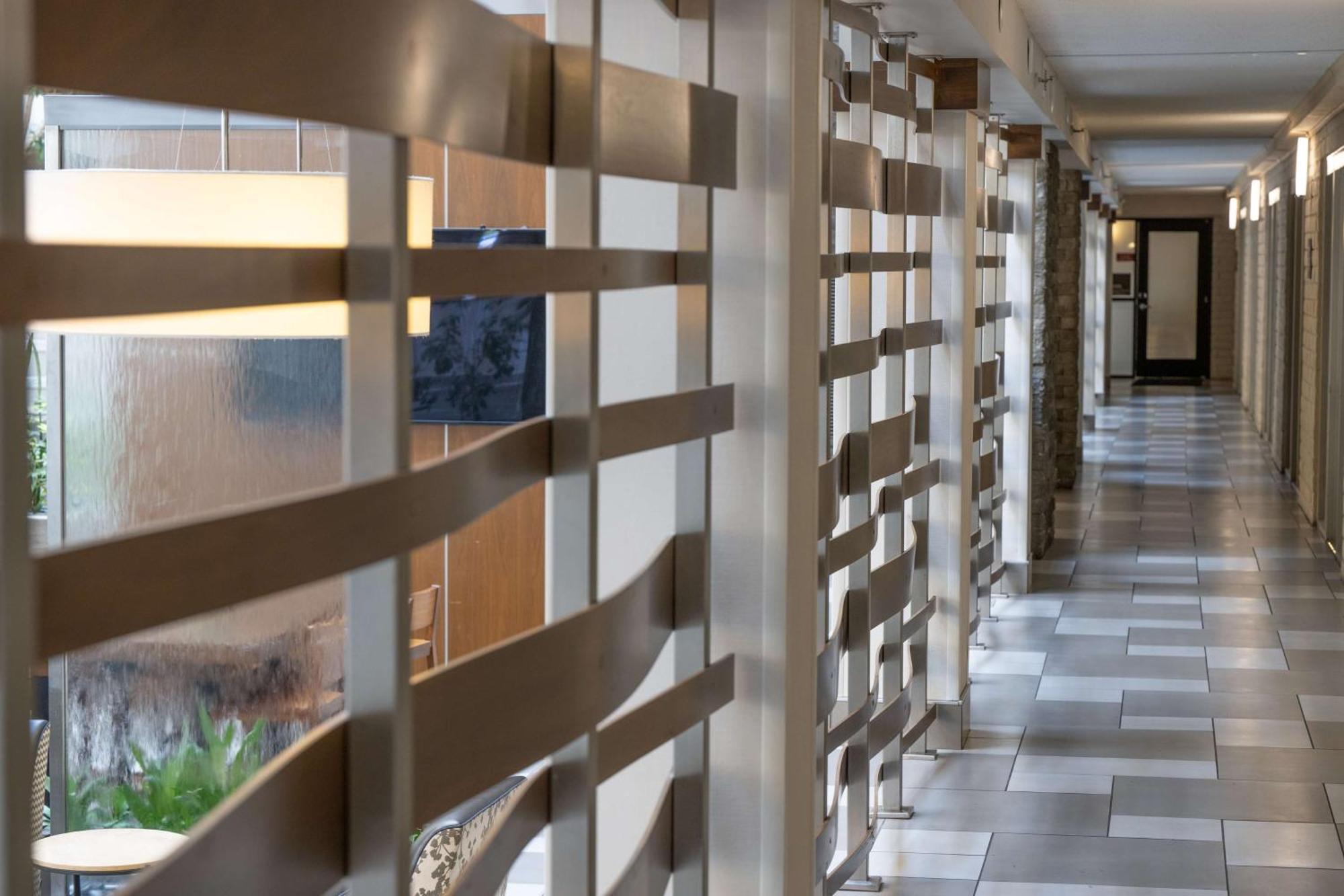 Embassy Suites By Hilton Bloomington/Minneapolis Екстериор снимка