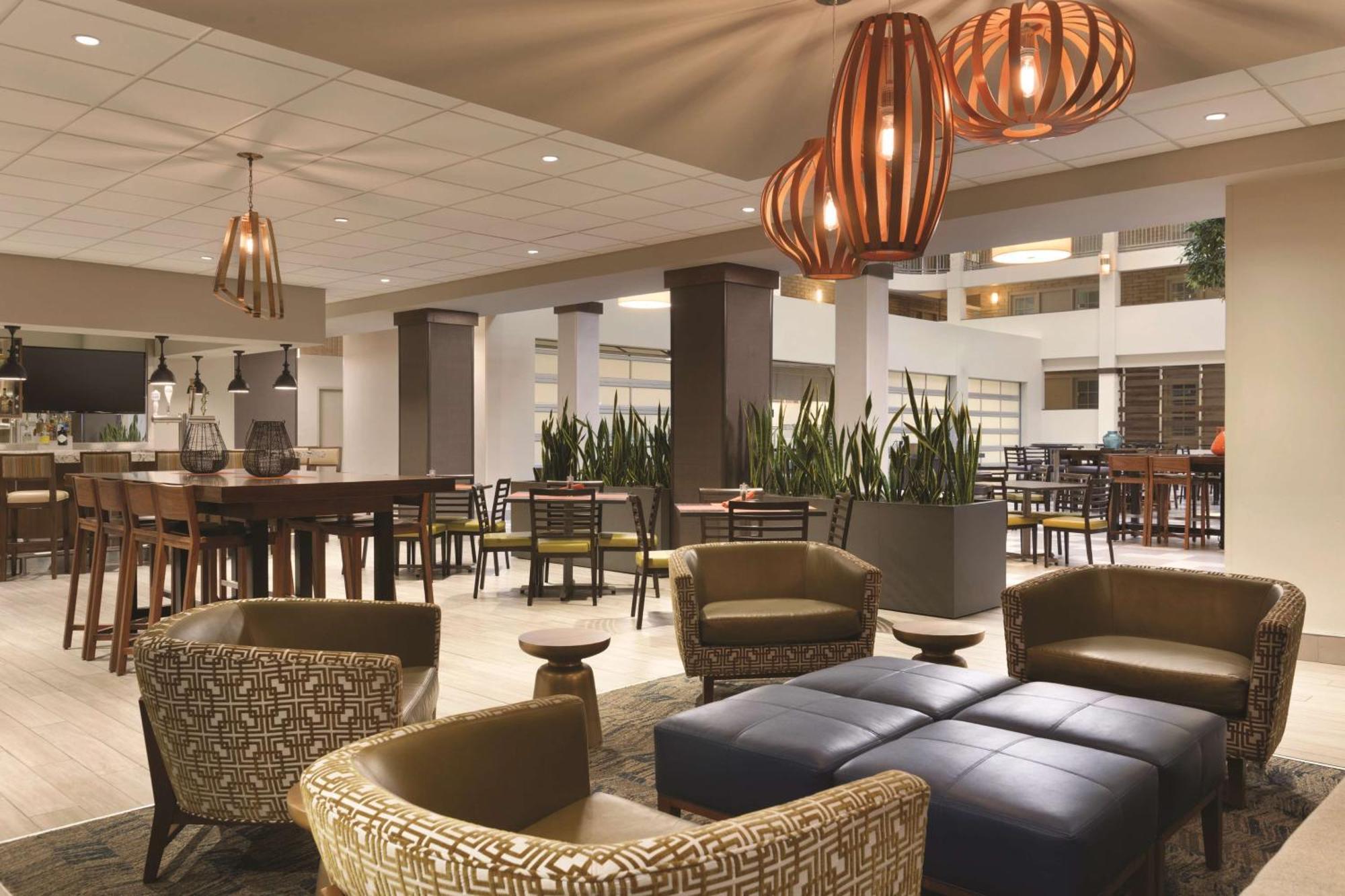 Embassy Suites By Hilton Bloomington/Minneapolis Екстериор снимка