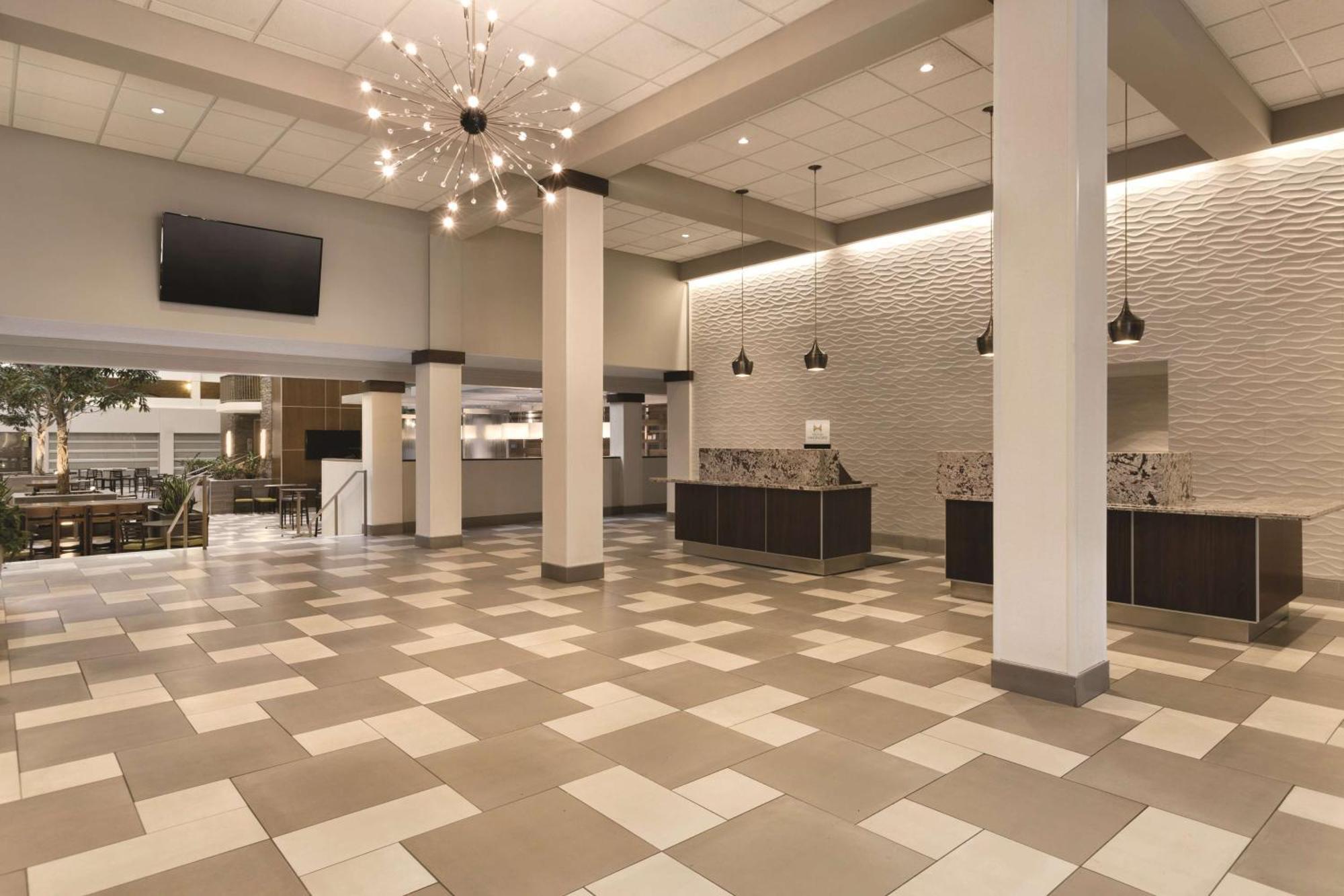 Embassy Suites By Hilton Bloomington/Minneapolis Екстериор снимка