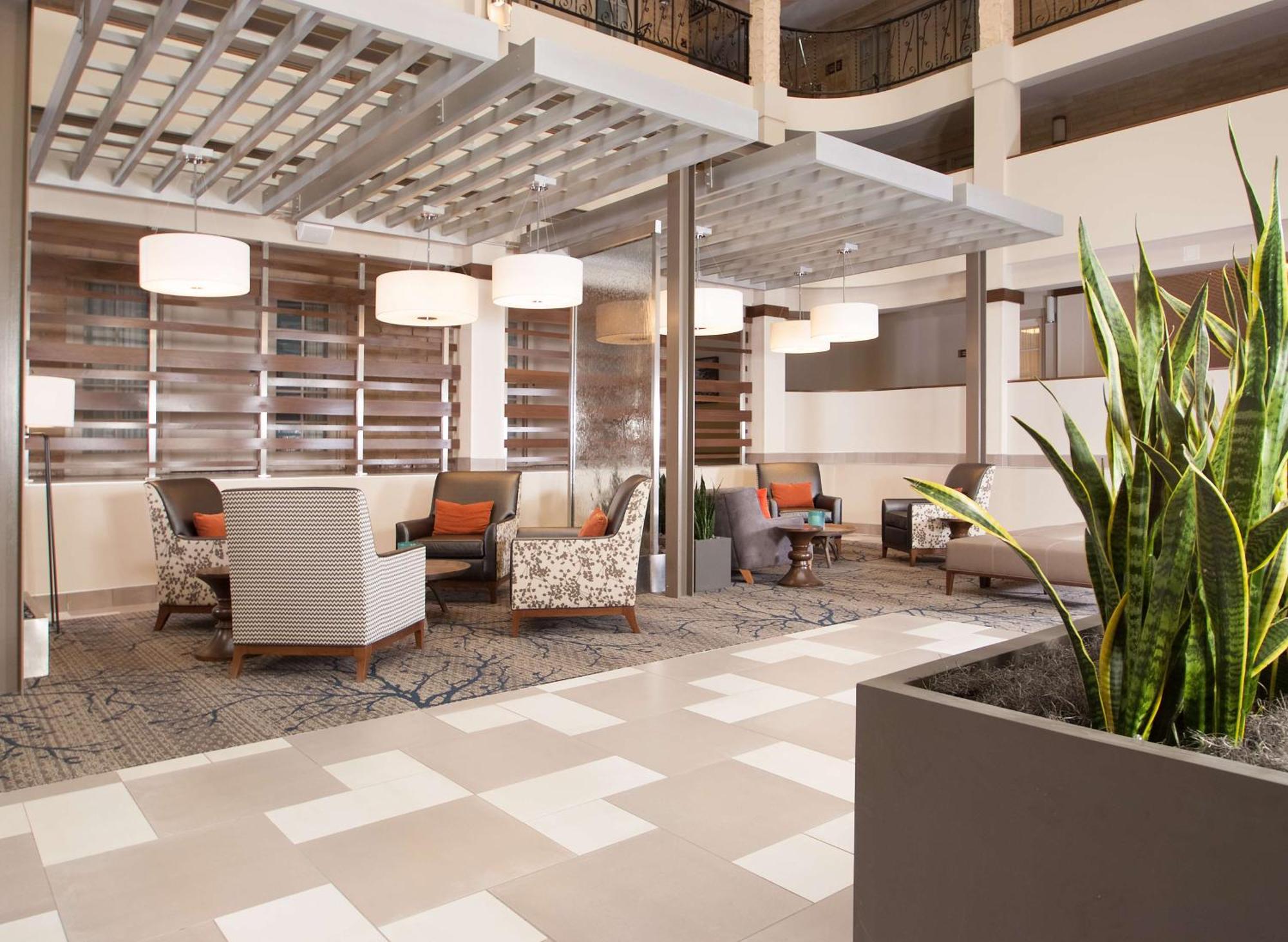 Embassy Suites By Hilton Bloomington/Minneapolis Екстериор снимка