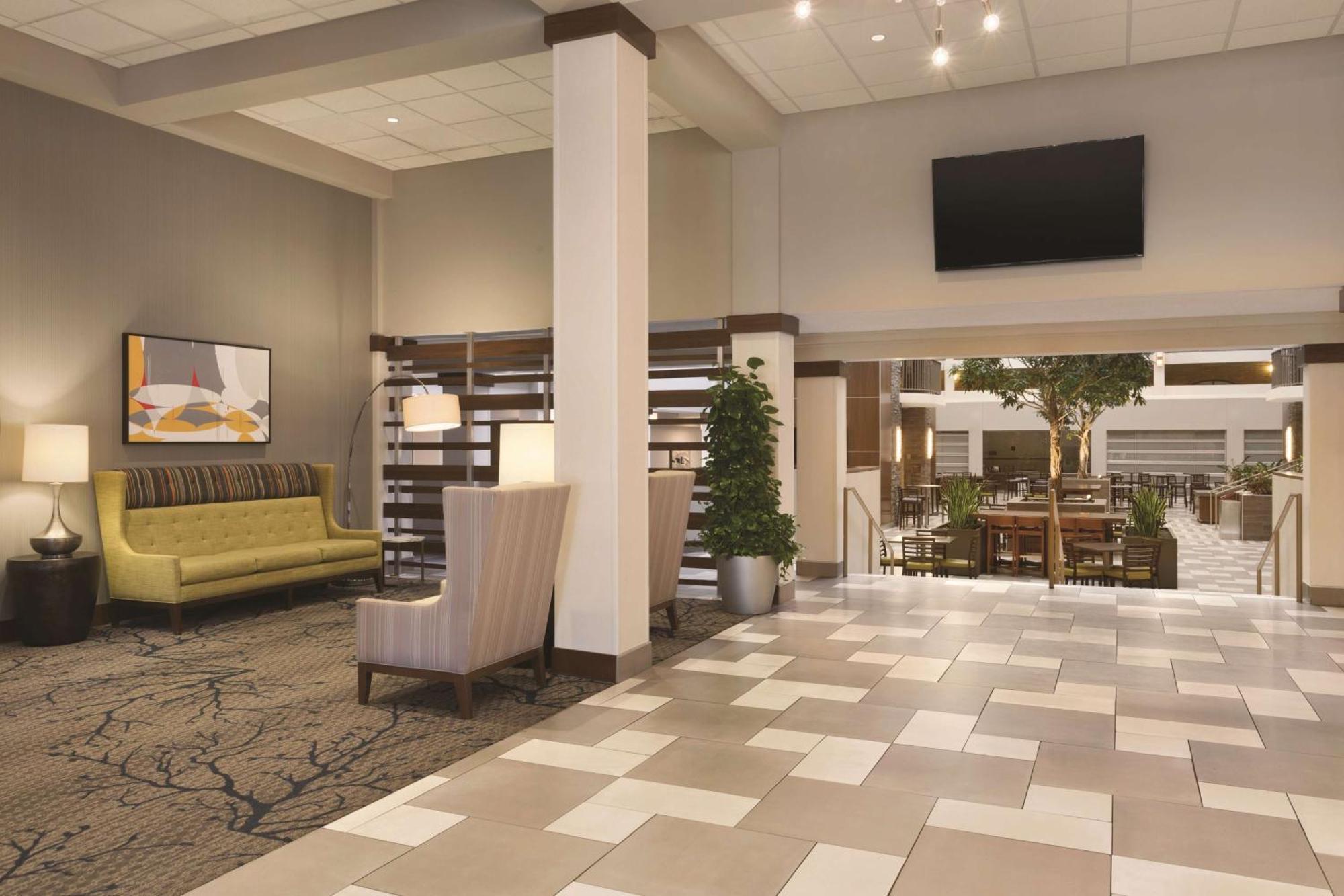 Embassy Suites By Hilton Bloomington/Minneapolis Екстериор снимка