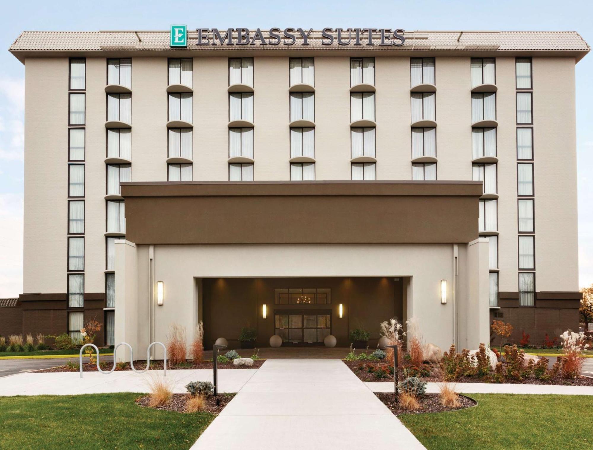 Embassy Suites By Hilton Bloomington/Minneapolis Екстериор снимка